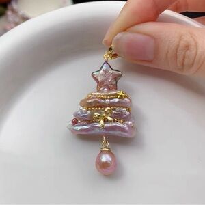 Handmade Freshwater Pearl Christmas Tree–Inspired Enhancer Pendant